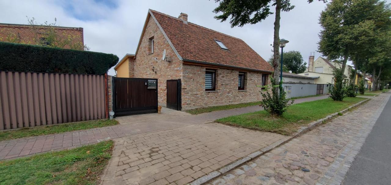 Vila Haus Oderbruch Neulewin Exteriér fotografie